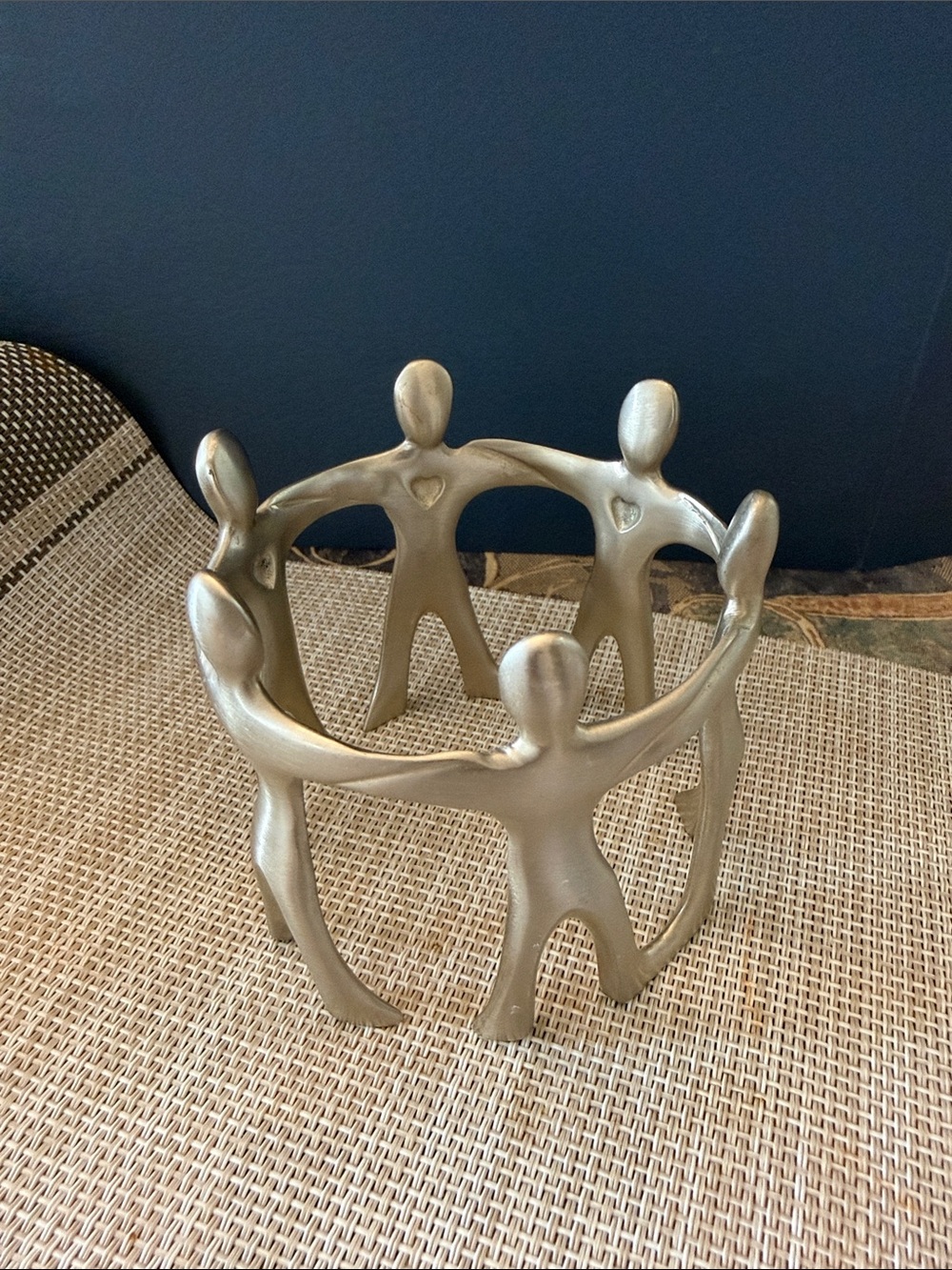 Metal Circle of Friends Sculpture - Silver Home Art